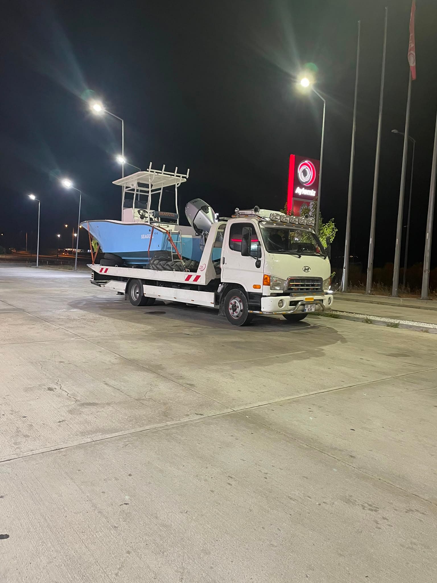 Tekne Nakliye ve Karada Taşıma Operasyonu